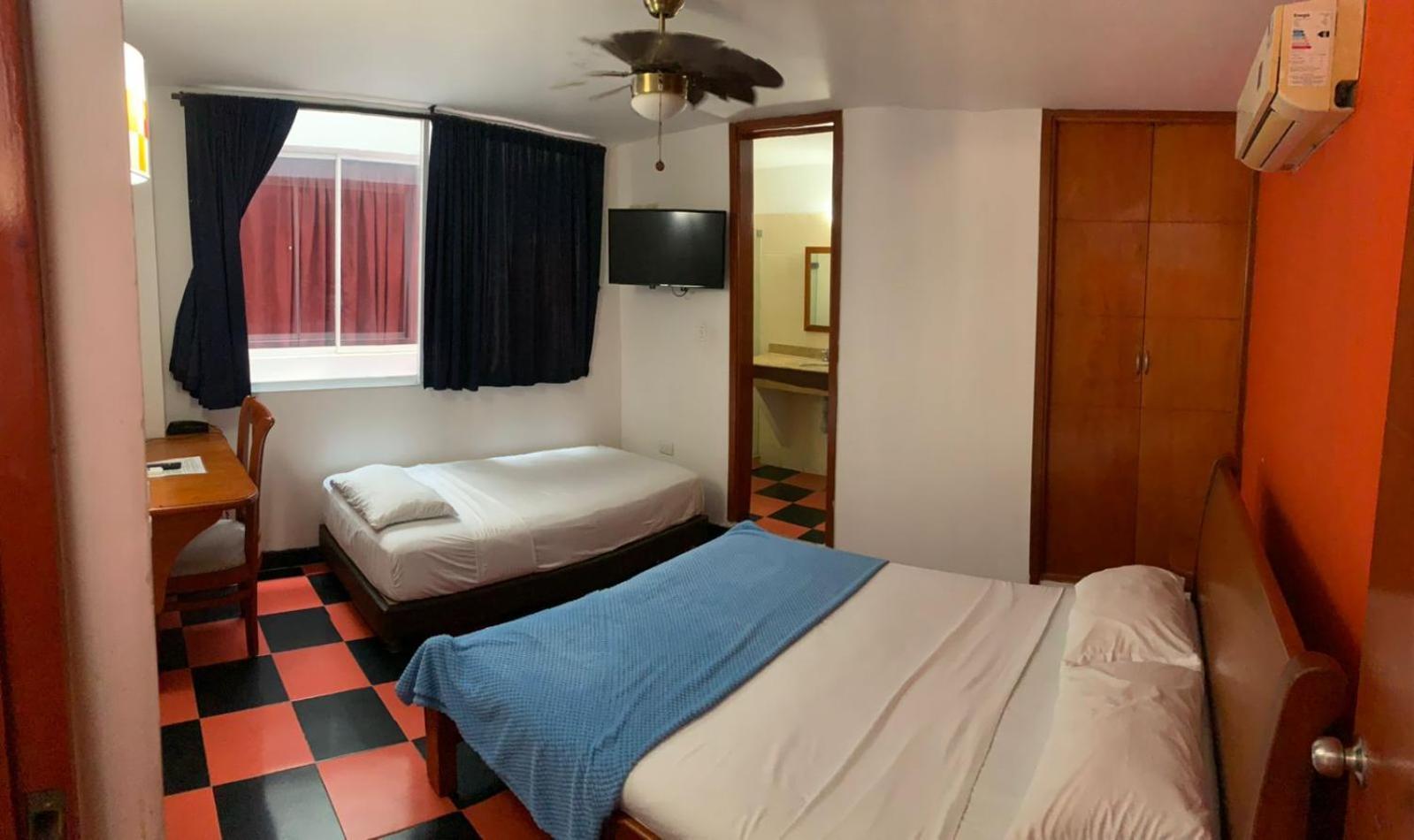 Hotel Bahia Plaza Santa Marta  Buitenkant foto