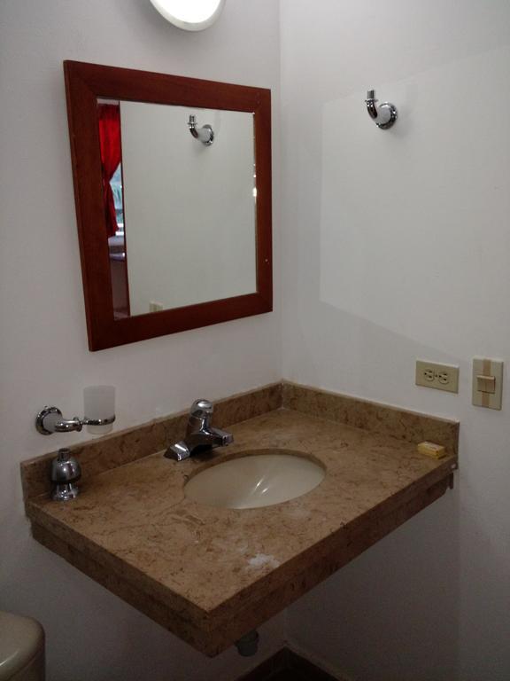 Hotel Bahia Plaza Santa Marta  Buitenkant foto